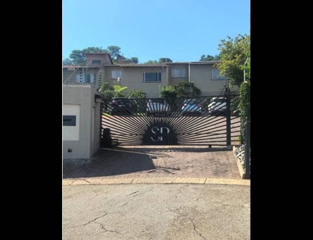 2 BEDROOM TOWNHOUSE FOR SALE IN SUNNYROCK